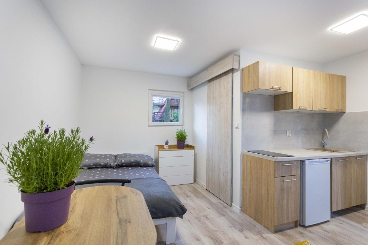 Gniazdo. Apartamenty, Gasthof Jastrzębia Góra